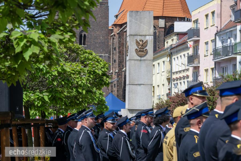 Powiatowy Dzień Strażaka na średzkim rynku