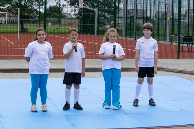 Otwarcie kompleksu sportowego w Ciechowie