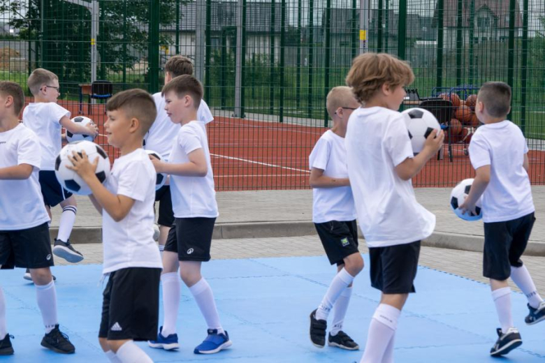 Otwarcie kompleksu sportowego w Ciechowie