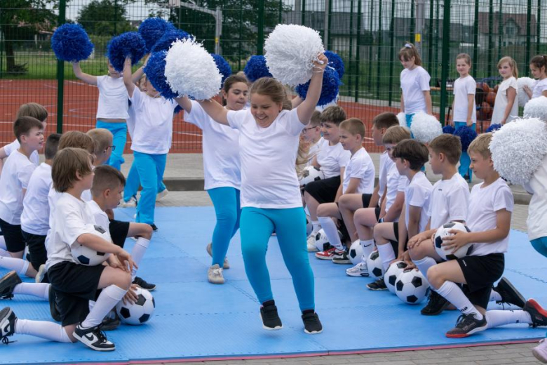 Otwarcie kompleksu sportowego w Ciechowie