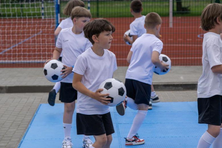 Otwarcie kompleksu sportowego w Ciechowie