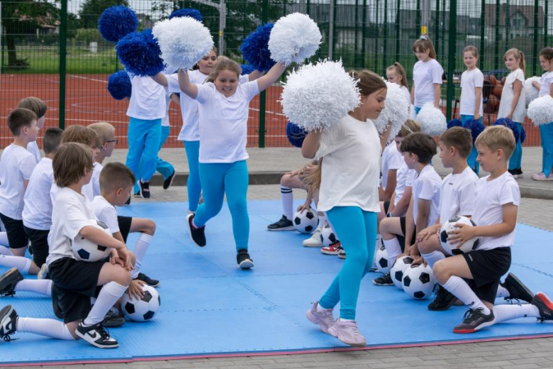 Otwarcie kompleksu sportowego w Ciechowie