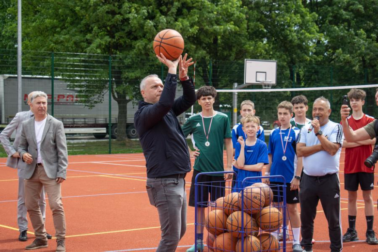 Otwarcie kompleksu sportowego w Ciechowie