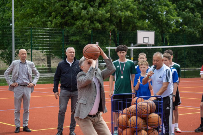 Otwarcie kompleksu sportowego w Ciechowie