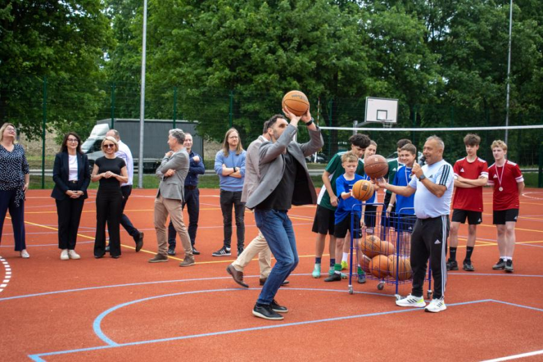 Otwarcie kompleksu sportowego w Ciechowie