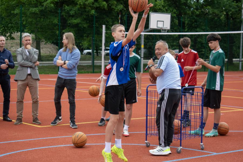 Otwarcie kompleksu sportowego w Ciechowie