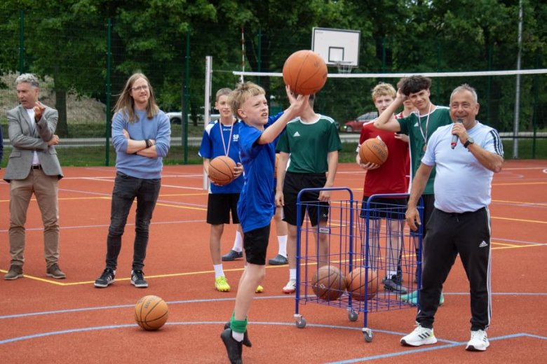 Otwarcie kompleksu sportowego w Ciechowie