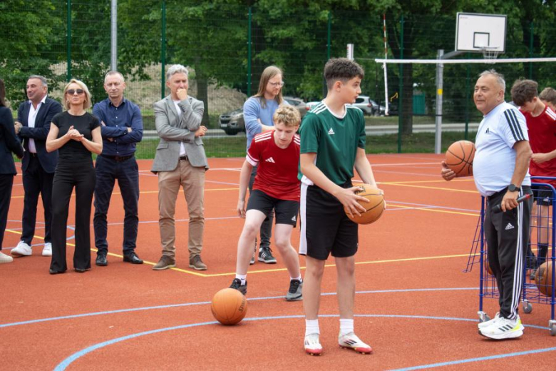 Otwarcie kompleksu sportowego w Ciechowie