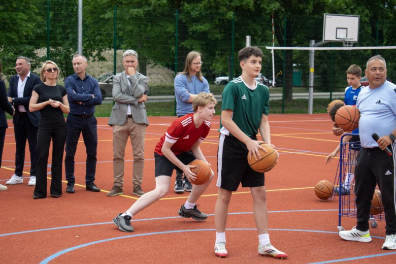 Otwarcie kompleksu sportowego w Ciechowie