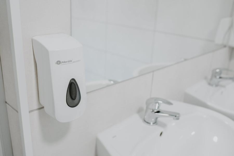 Remont w szkole podstawowej w Kostomłotach