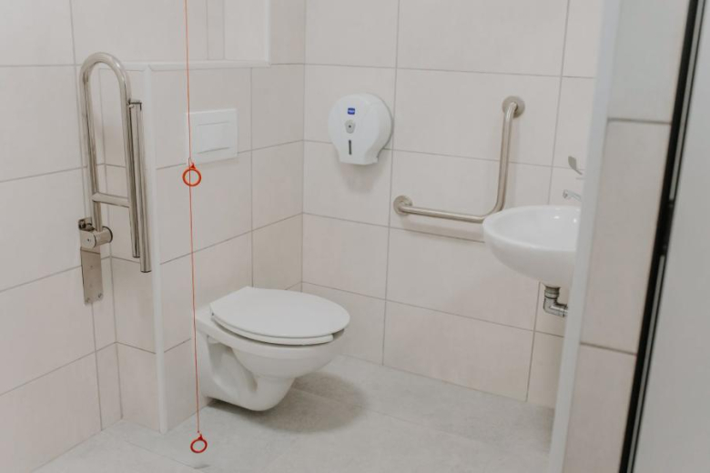 Remont w szkole podstawowej w Kostomłotach