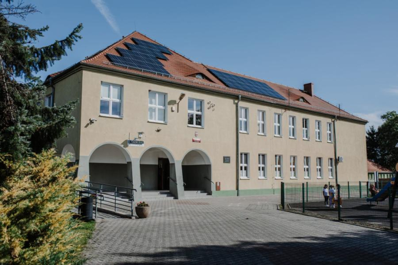 Remont w szkole podstawowej w Kostomłotach