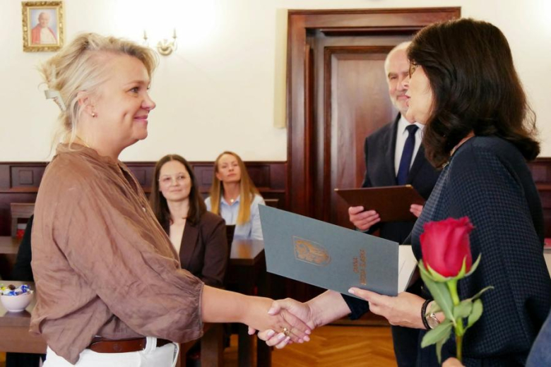 Pomyślnie zdały egzaminy i złożyły uroczyste ślubowanie 