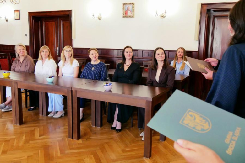 Pomyślnie zdały egzaminy i złożyły uroczyste ślubowanie 