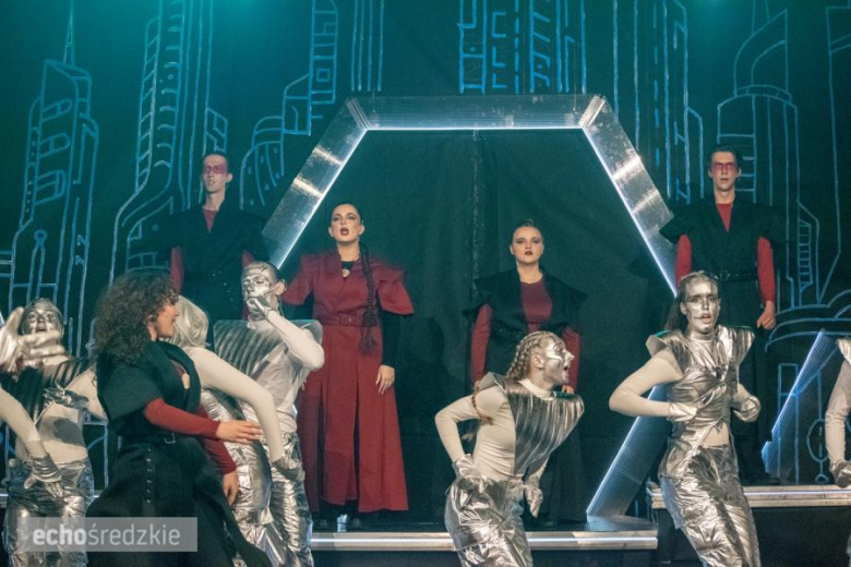 Premiera musicalu „Futuria” 