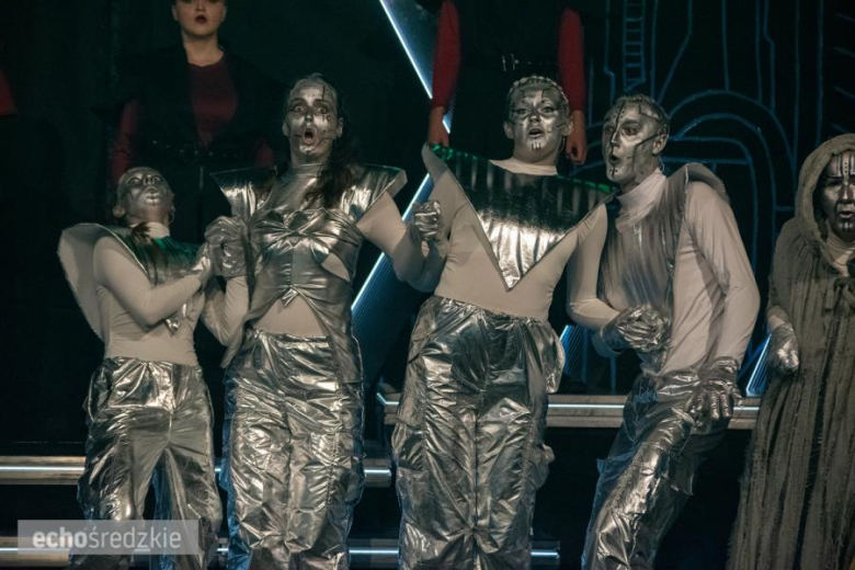 Premiera musicalu „Futuria” 
