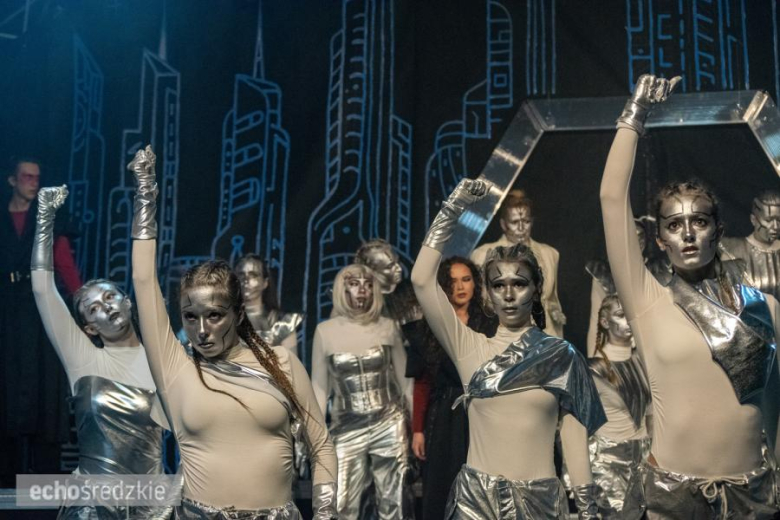 Premiera musicalu „Futuria” 