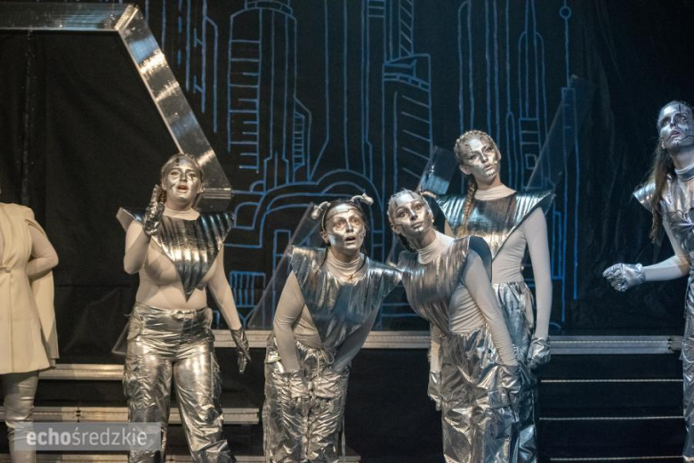 Premiera musicalu „Futuria” 