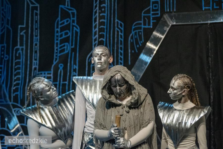 Premiera musicalu „Futuria” 