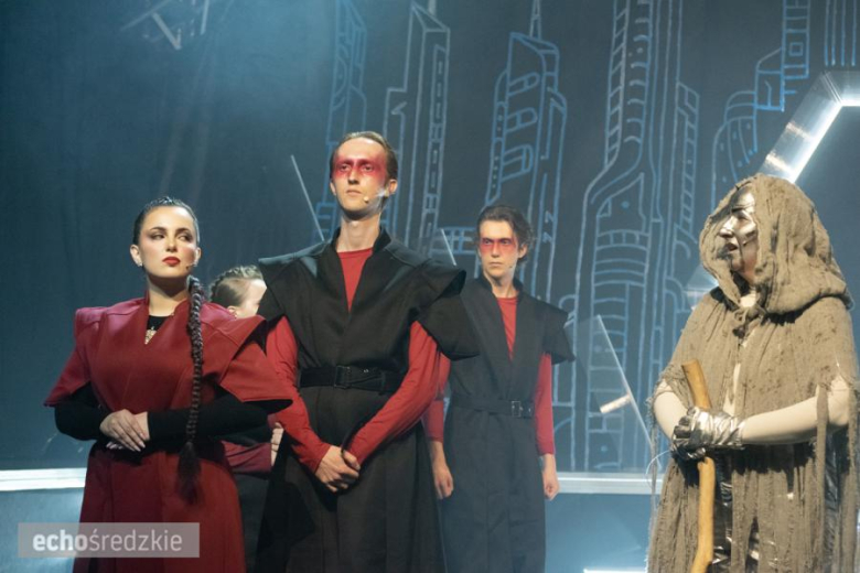 Premiera musicalu „Futuria” 