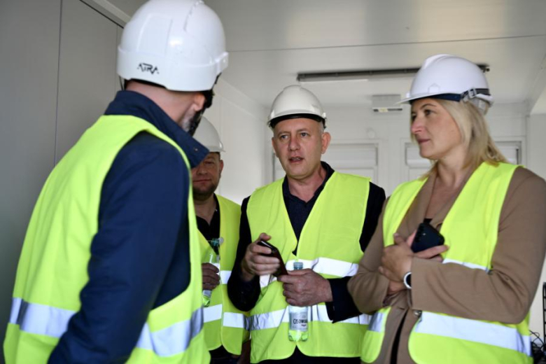 Radni i władze gminy na wizji lokalnej. Sprawdzili postęp kluczowych inwestycji