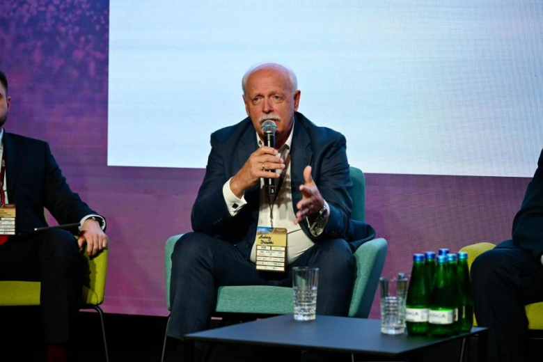 Burmistrz Miękini był jednym z prelegentów panelu dyskusyjnego