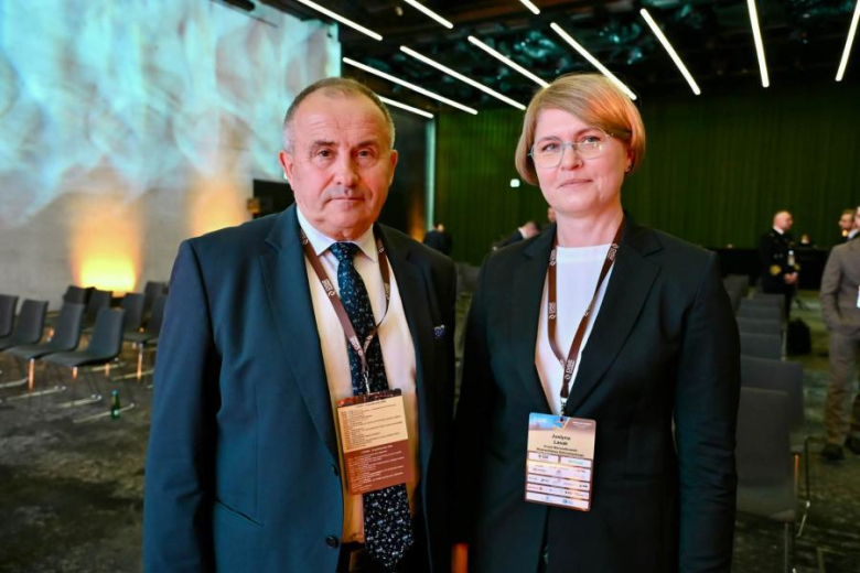 Burmistrz Miękini był jednym z prelegentów panelu dyskusyjnego