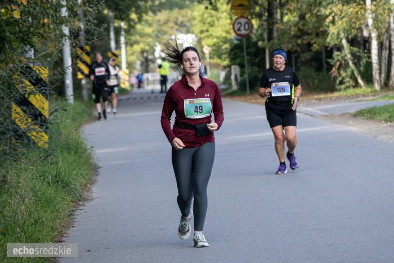 Biegowe emocje w jesiennej scenerii Wilkszyna. Za nami XI Półmaraton Piastowski