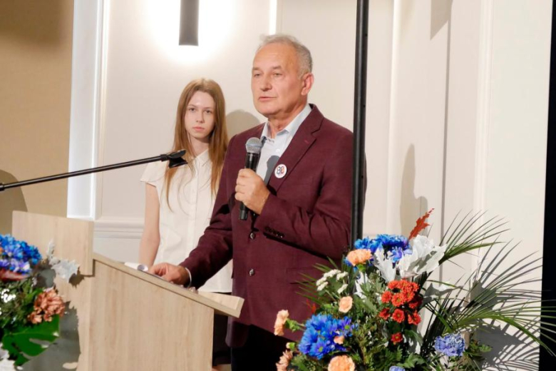 	Osiem dekad działalności to piękna historia