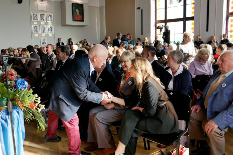 	Osiem dekad działalności to piękna historia