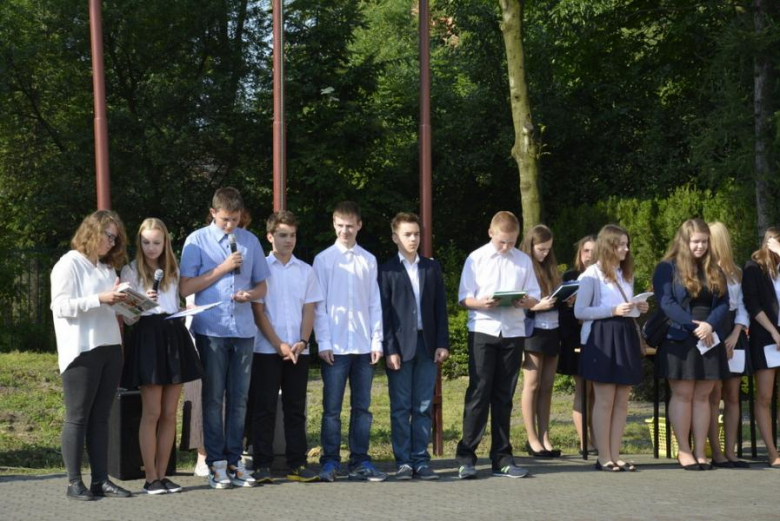 Apel kończący rok szkolny 2014/2015