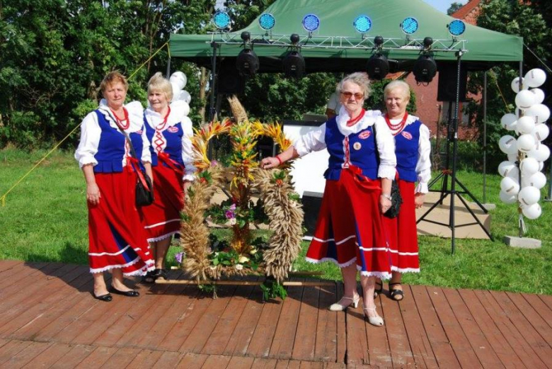Festyn dożynkowy we Wróblowicach