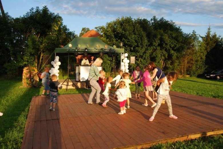 Festyn dożynkowy we Wróblowicach