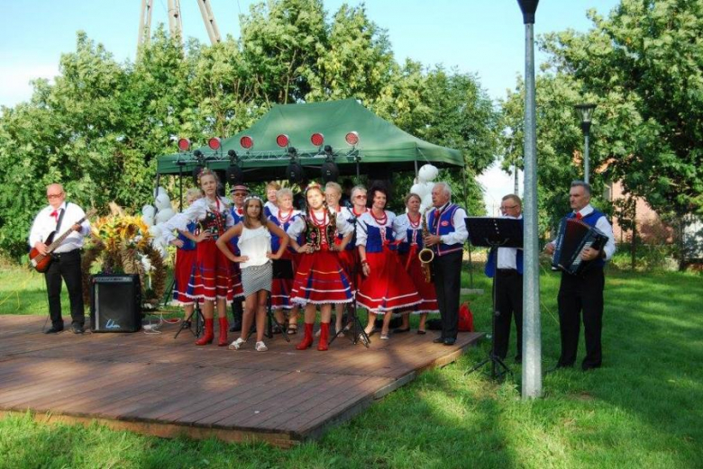 Festyn dożynkowy we Wróblowicach