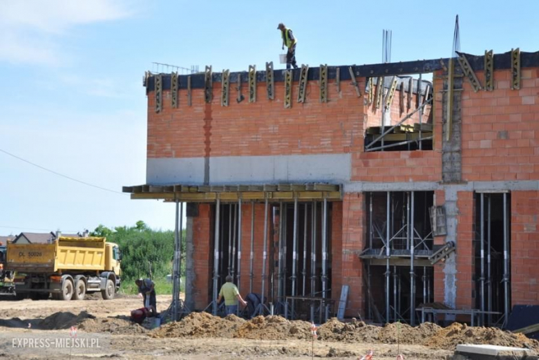 Plac budowy nowej szkoły w Lutyni