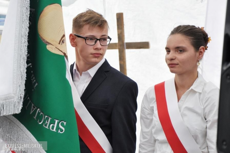 Uroczystości nadania imienia SOSw w Środzie Śląskiej