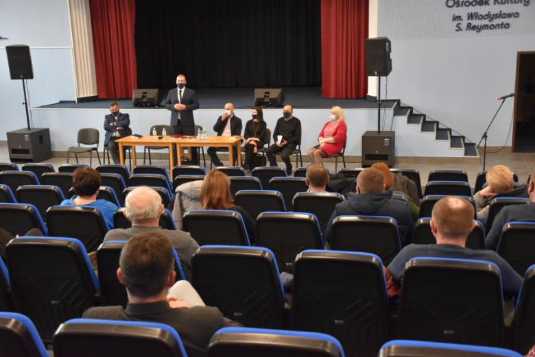 Spotkanie wójta Marcina Matyi z radnymi i sołtysami gminy Malczyce