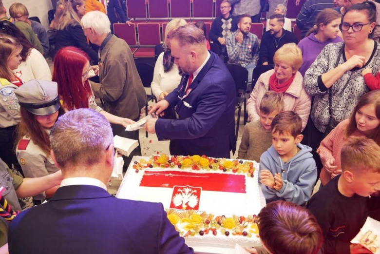 Uroczysty i radosny 11 listopada