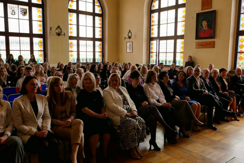 Powiatowe szkoły pożegnały maturzystów