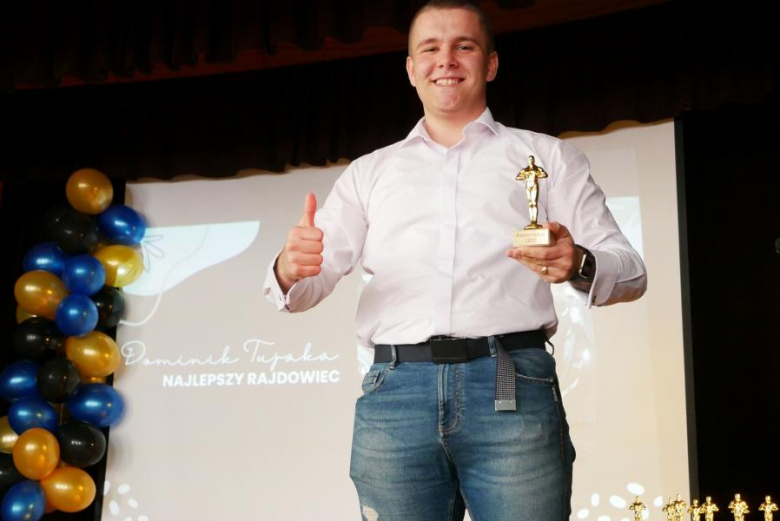 Powiatowe szkoły pożegnały maturzystów