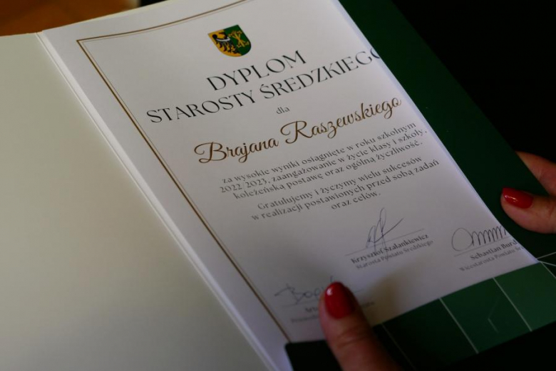 Powiatowe szkoły pożegnały maturzystów