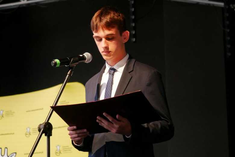 Powiatowe szkoły pożegnały maturzystów