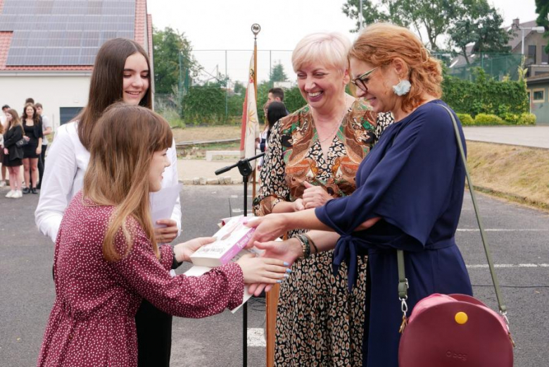 Zakończenie roku szkolnego w powiatowych szkołach średnich