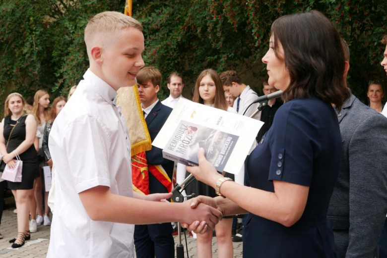 Zakończenie roku szkolnego w powiatowych szkołach średnich