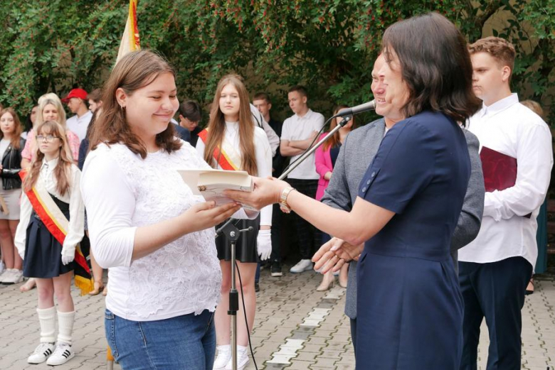 Zakończenie roku szkolnego w powiatowych szkołach średnich