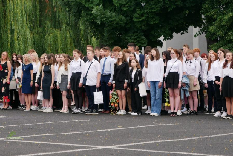 Zakończenie roku szkolnego w powiatowych szkołach średnich