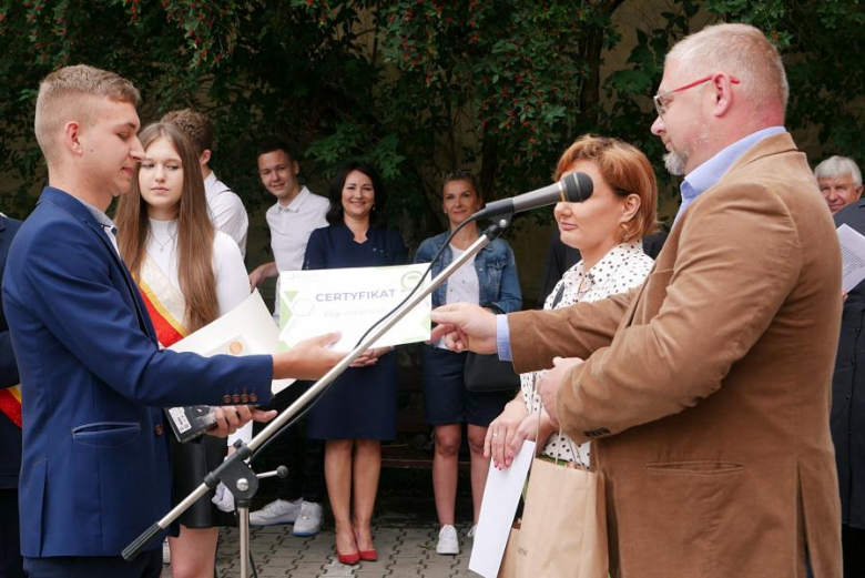 Zakończenie roku szkolnego w powiatowych szkołach średnich