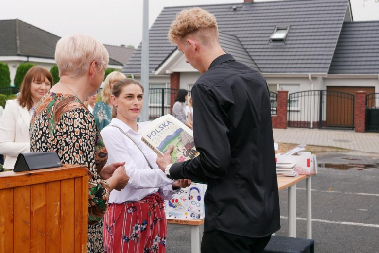 Zakończenie roku szkolnego w powiatowych szkołach średnich