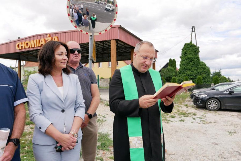 Droga powiatowa relacji Chomiąża - Jastrzębce oficjalnie oddana do użytku