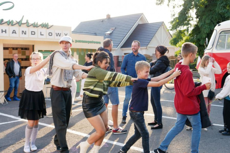 Plenerowa wystawa „Dolnoślązacy to MY. Łączy nas więcej niż region”